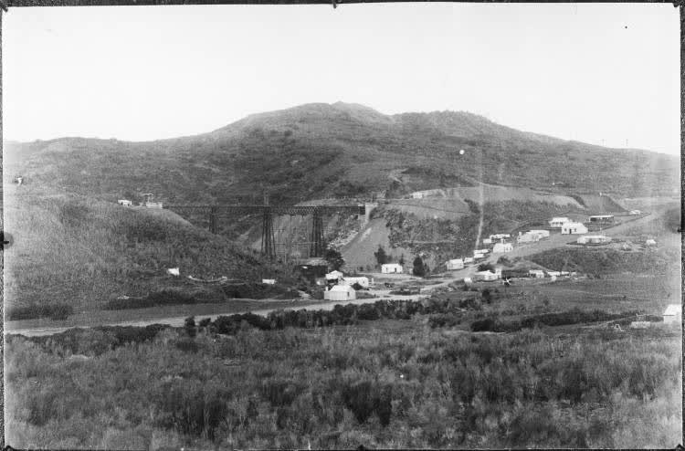 Waiteti Viaduct, 1880