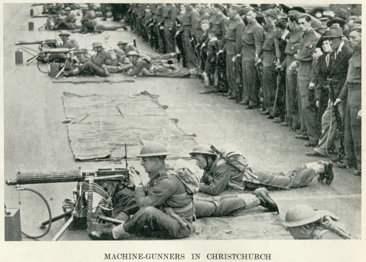 Machine-gunners in Christchurch, 1942