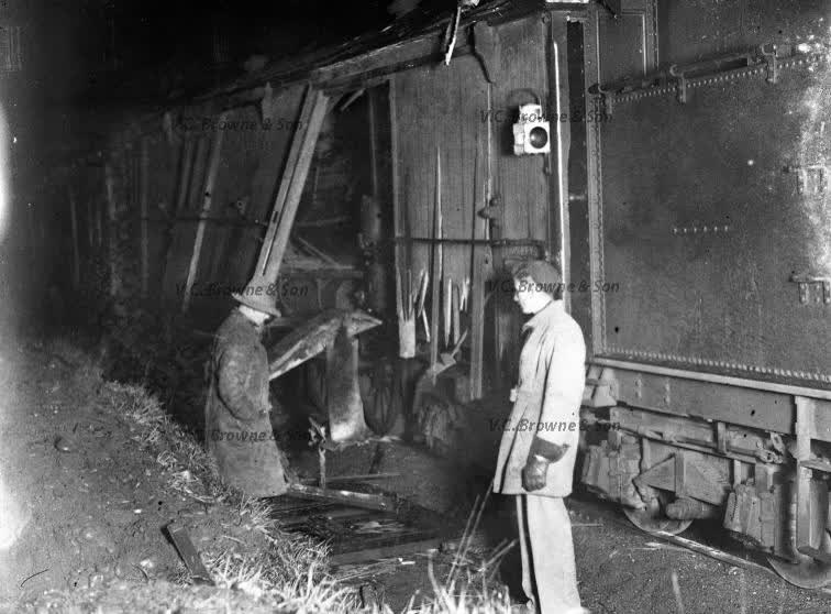 Invercargill to Christchurch express was rear e... (PB1911/10), 1934