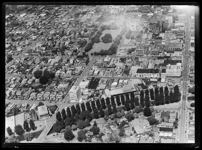 Harbour Board Building and Centennial Pool, Christchurch City, 1959