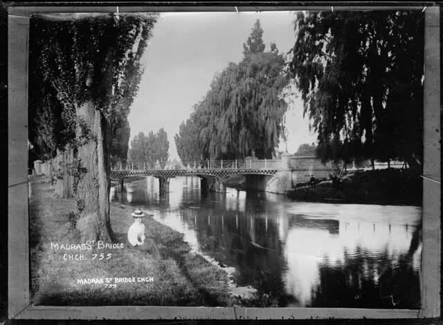 Madras Street Bridge across the Avon River, Christchurch, 2005