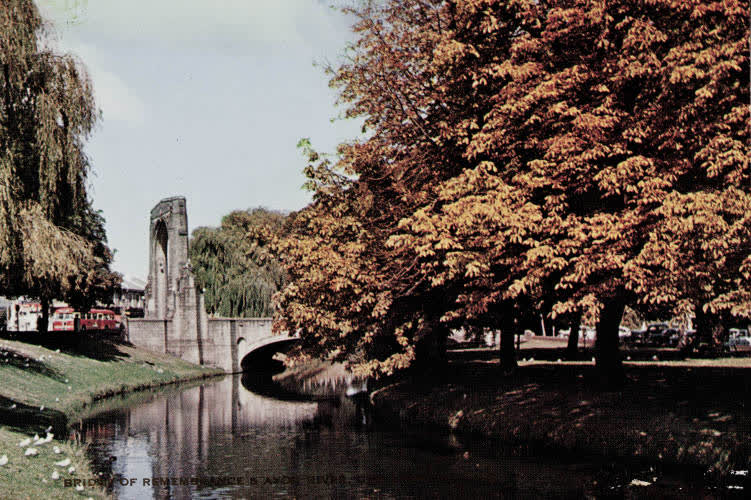 Bridge of Remembrance and Avon River, Christchurch, 1960
