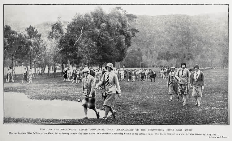 Final of the Wellington ladies provincial golf championship on the Heretaunga Links last week, 1929