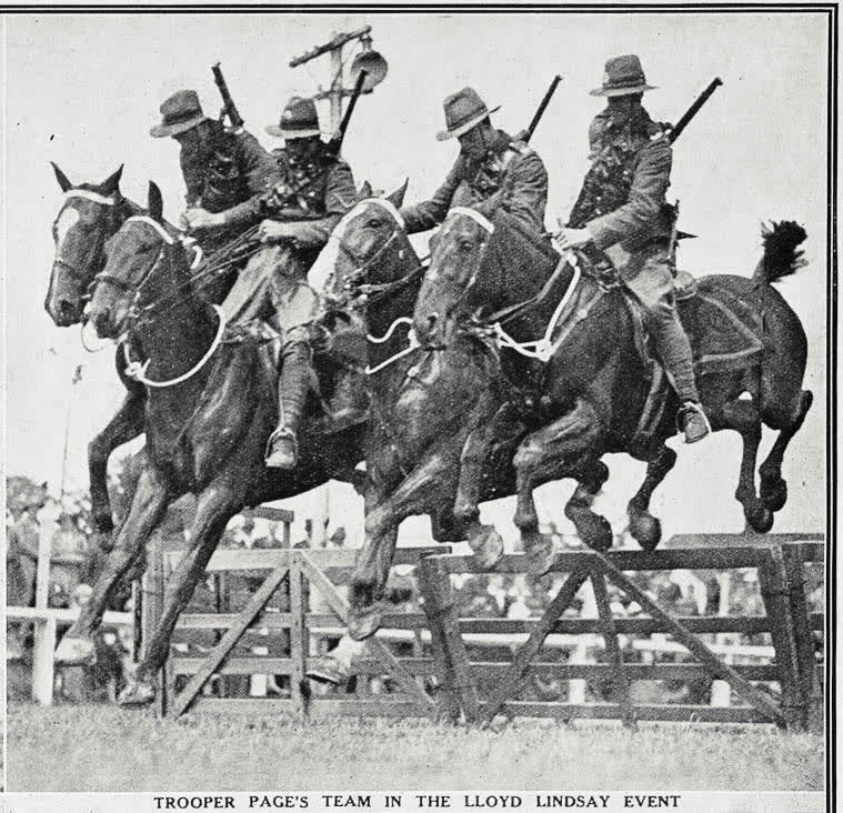 Trooper Page's team in the Lloyd Lindsay event, 1935