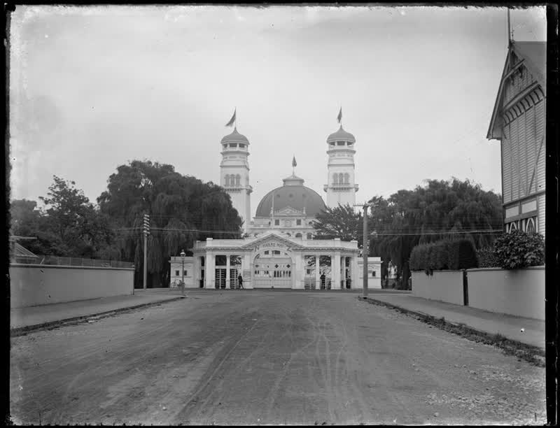 Christchurch Exhibition entrance gate, 1906