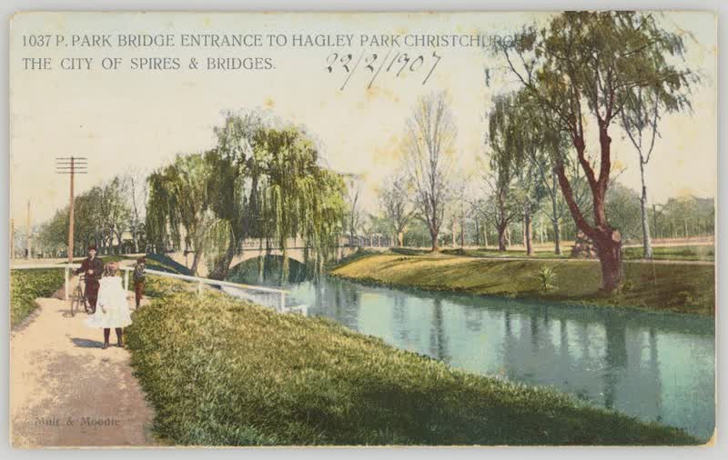Park Bridge entrance to Hagley Park, Christchurch, 1905