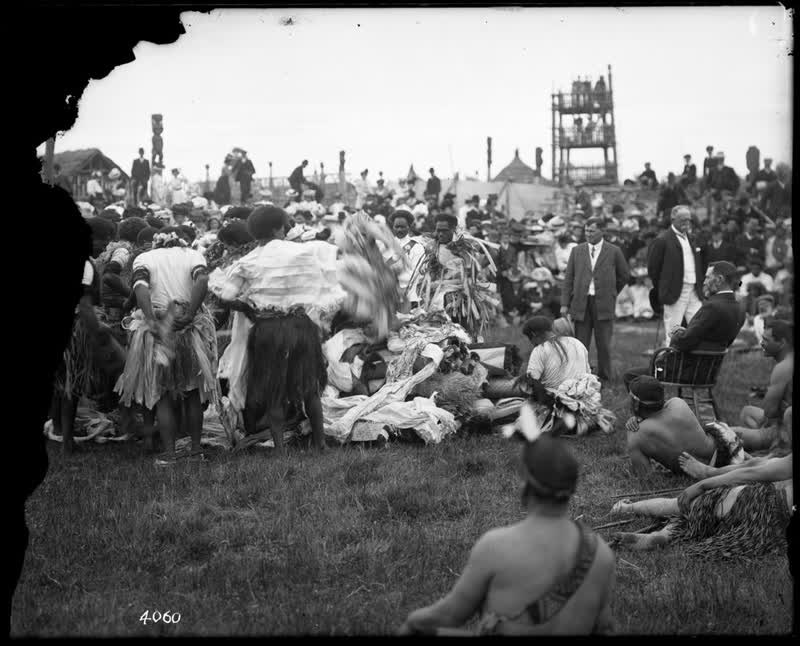 Fijian reception for visitors to the Christchurch Exhibition, 1906
