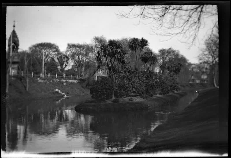 [Avon River, Christchurch], 1920