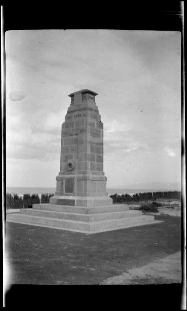[World War One Memorial, Christchurch], 1920
