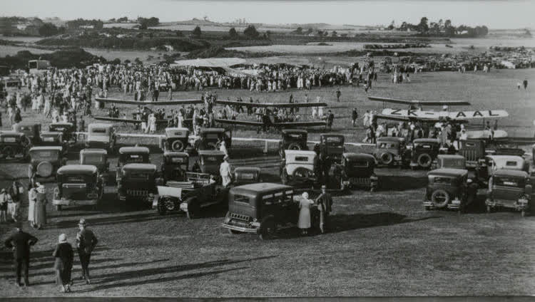 Kingsford Smith at Māngere, 1928, 1928