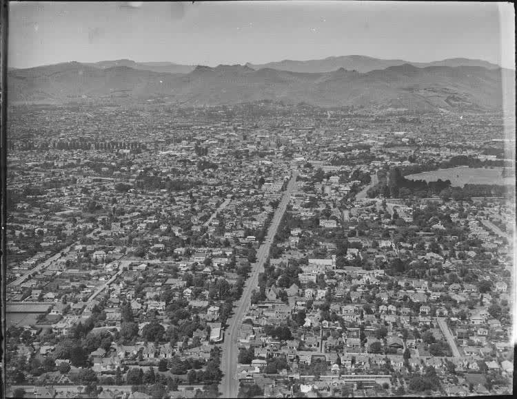 Christchurch from the air, 1920
