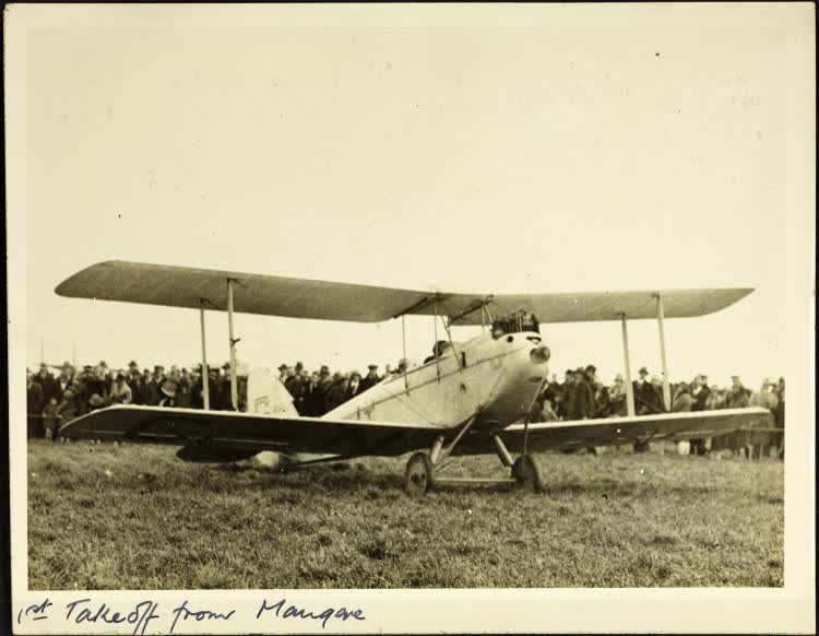 Preparing for takeoff, Māngere, 1928, 1928