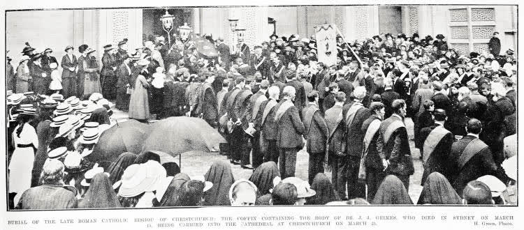 Burial of the late Roman Catholic Bishop of Christchurch: the coffin containing the body of Dr J.J. Grimes, who died in Sydney on March 15, being carried into the cathedral at Christchurch on March 25, 1915