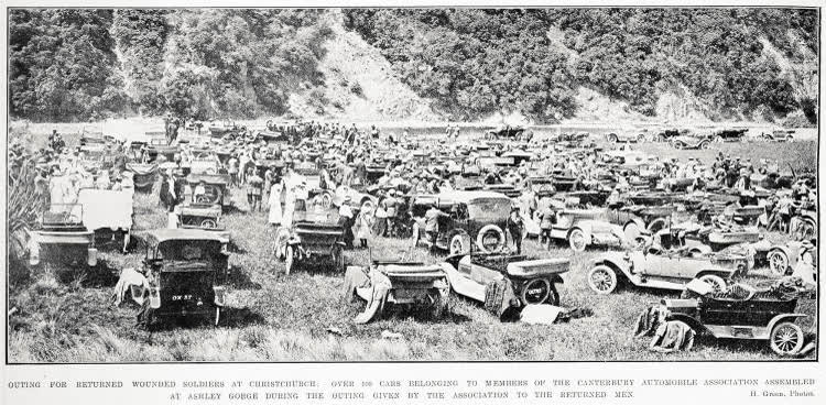 Outing for returned wounded soldiers at Christchurch, 1916