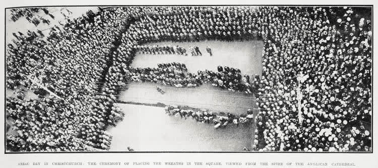 Anzac Day in Christchurch: the ceremony of placing the wreaths in the square, 1922