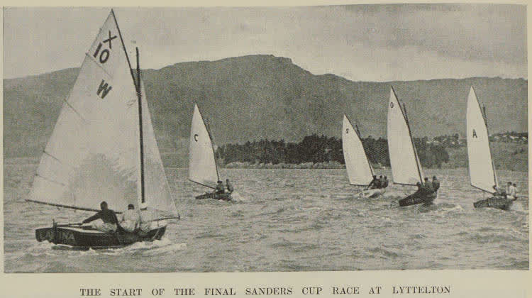 The start of the final Sanders Cup race at Lyttelton, 1937