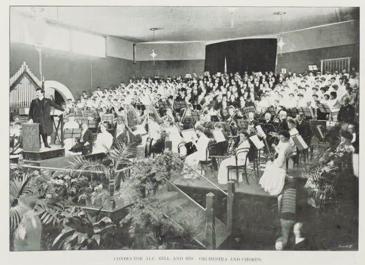 Conductor Alf Hill and his orchestra and chorus, 1906