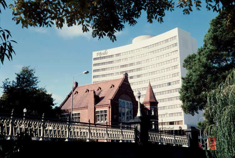 Municipal Chambers building, Christchurch, 1984, 1980