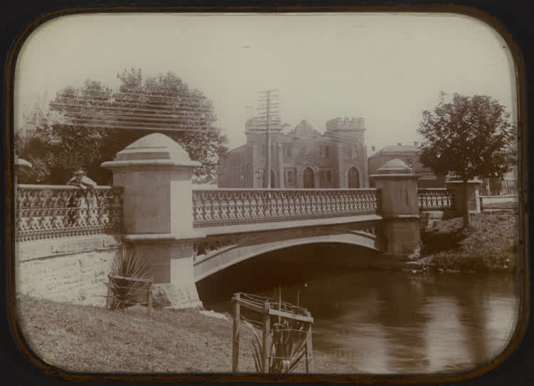 Victoria Bridge, Christchurch, 1880