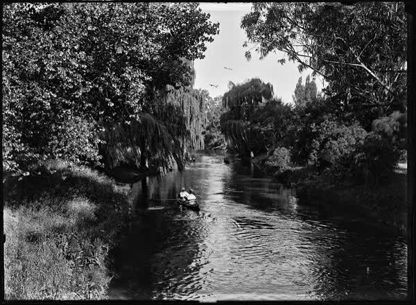 The Avon River with people rowing, bathers paddling, 1900