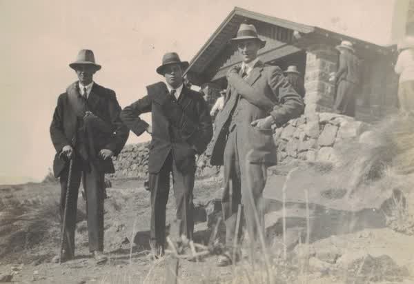 My father and friends, at the Sign of the Kiwi, 1920