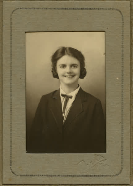 Connie Thompson, 1925