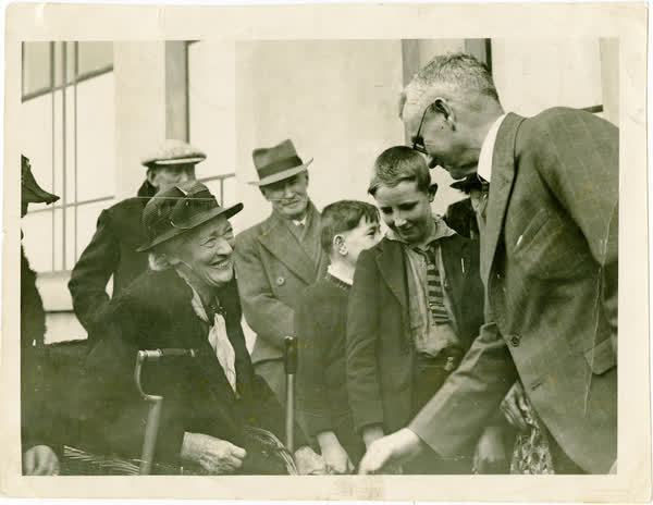 Meeting Michael Joseph Savage on St Asaph Street, 1939