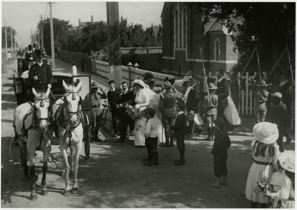 Wedding party in Merivale, 1910