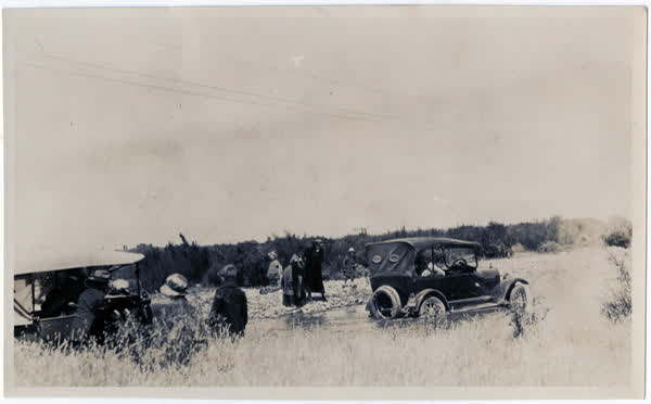 Winsor family picniking at Ashley Gorge, 1920