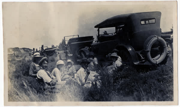 Winsor family picnicking at Ashley Gorge, 1920