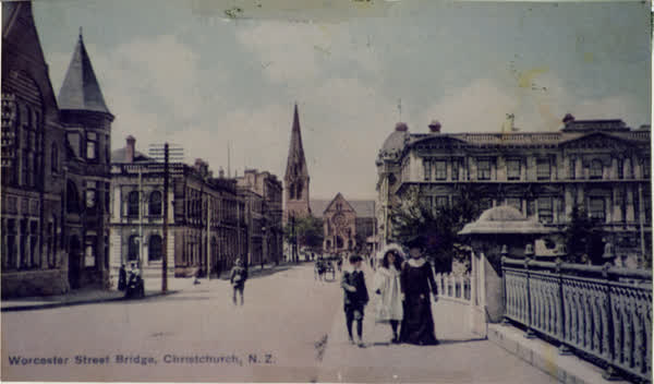 Worcester Street Bridge, Christchurch, N.Z., 1900