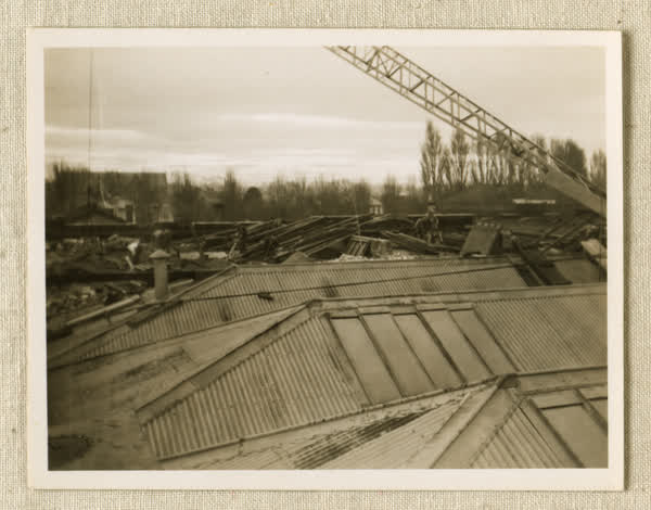 Demolition of the former Municipal Electricity Department building roof, 1937