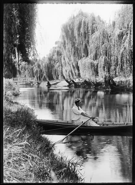 Man in a rowboat on the Avon River, 1900