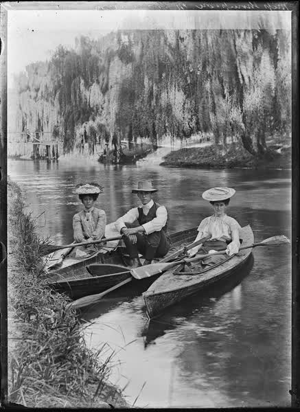 Miss Thompson, Mr. Berry, 1904, 1904
