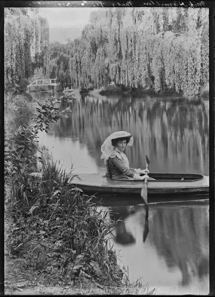 Miss Hamilton, Musgrove's Company, December 1902, 1902
