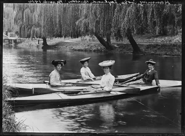 Misses Hemming, Cooke, Leyland, Burton, March 1904, 1904