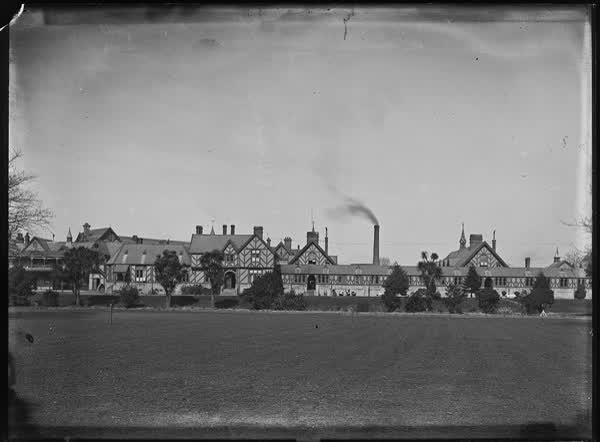Christchurch Hospital from Rolleston Avenue, 1900