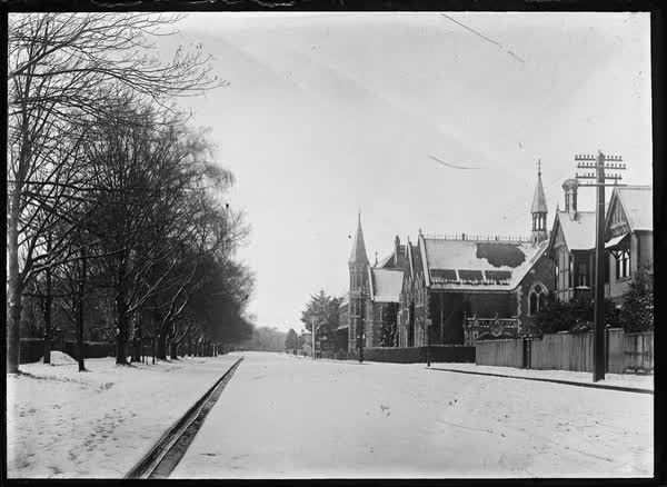 Rolleston Avenue in snow, 1900