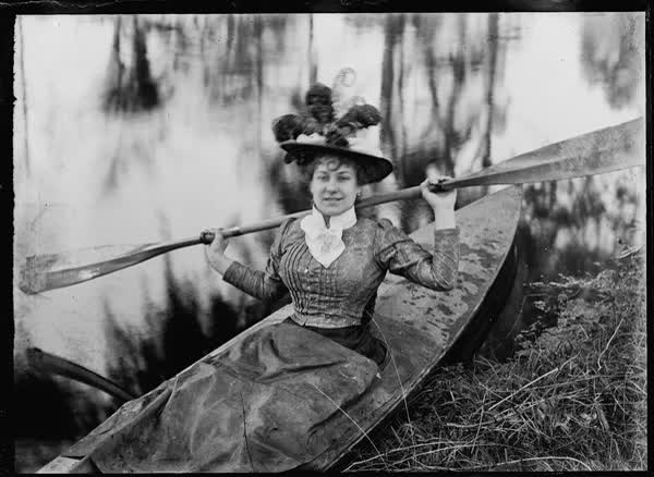 Woman in a canoe on the Avon River, 1900