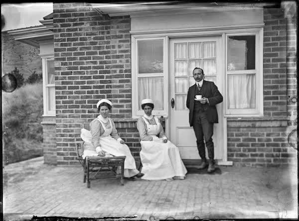 Nurses at the Cashmere Sanatorium, 1900