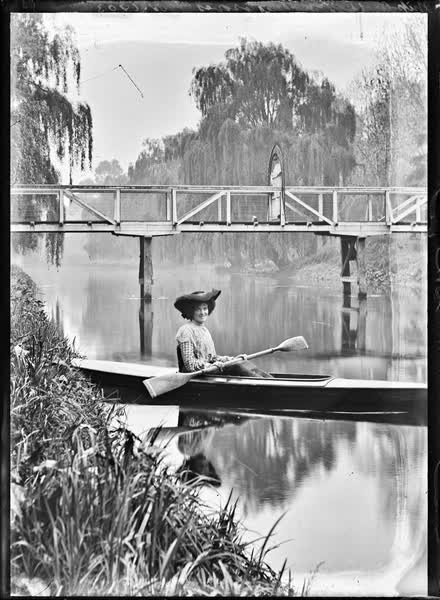 Miss Griffiths, Musgrove's, November 1903, 1903