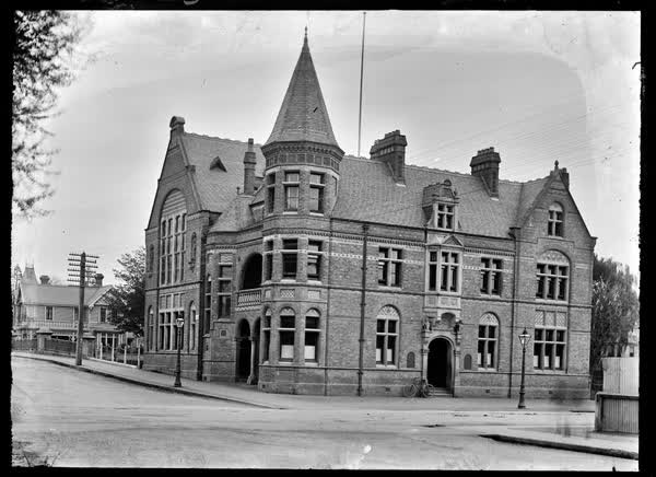 Municipal Chambers, Worcester Street and Oxford Terrace, 1900