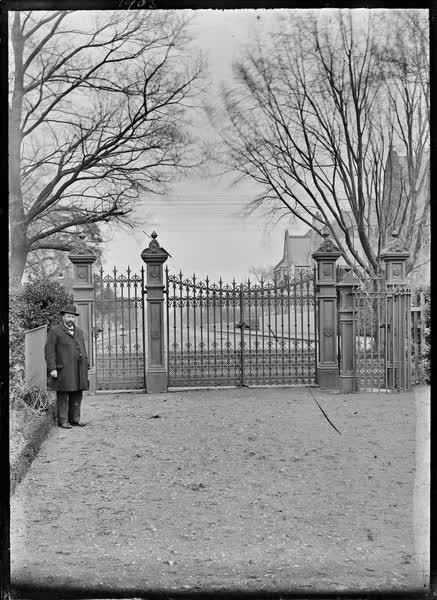 Gateway to the Botanic Gardens, 1903, 1903