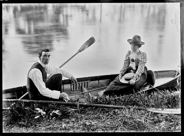 Man and woman in a rowboat on the Avon River, 1900