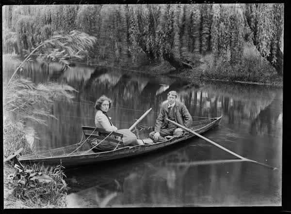 Mr. Piddock and Miss Ison, Musgrove's Company, December 1902, 1902