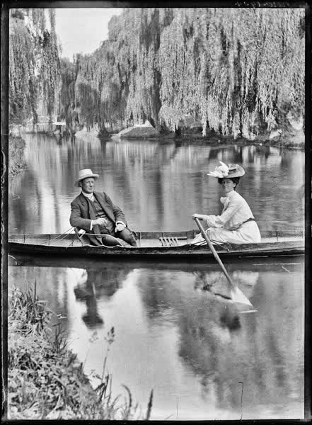 Man and woman in a rowboat,  January 1904, 1904
