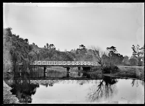 Bridge over the Avon River, 1900