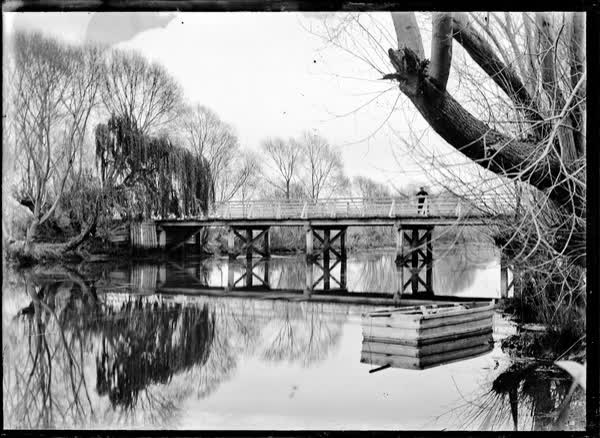 Bridge over the Avon River, 1900