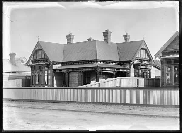 Weatherboard villa, 1900