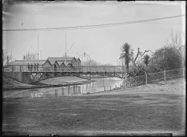 Antigua Bridge and Antigua Boat Sheds, 1900